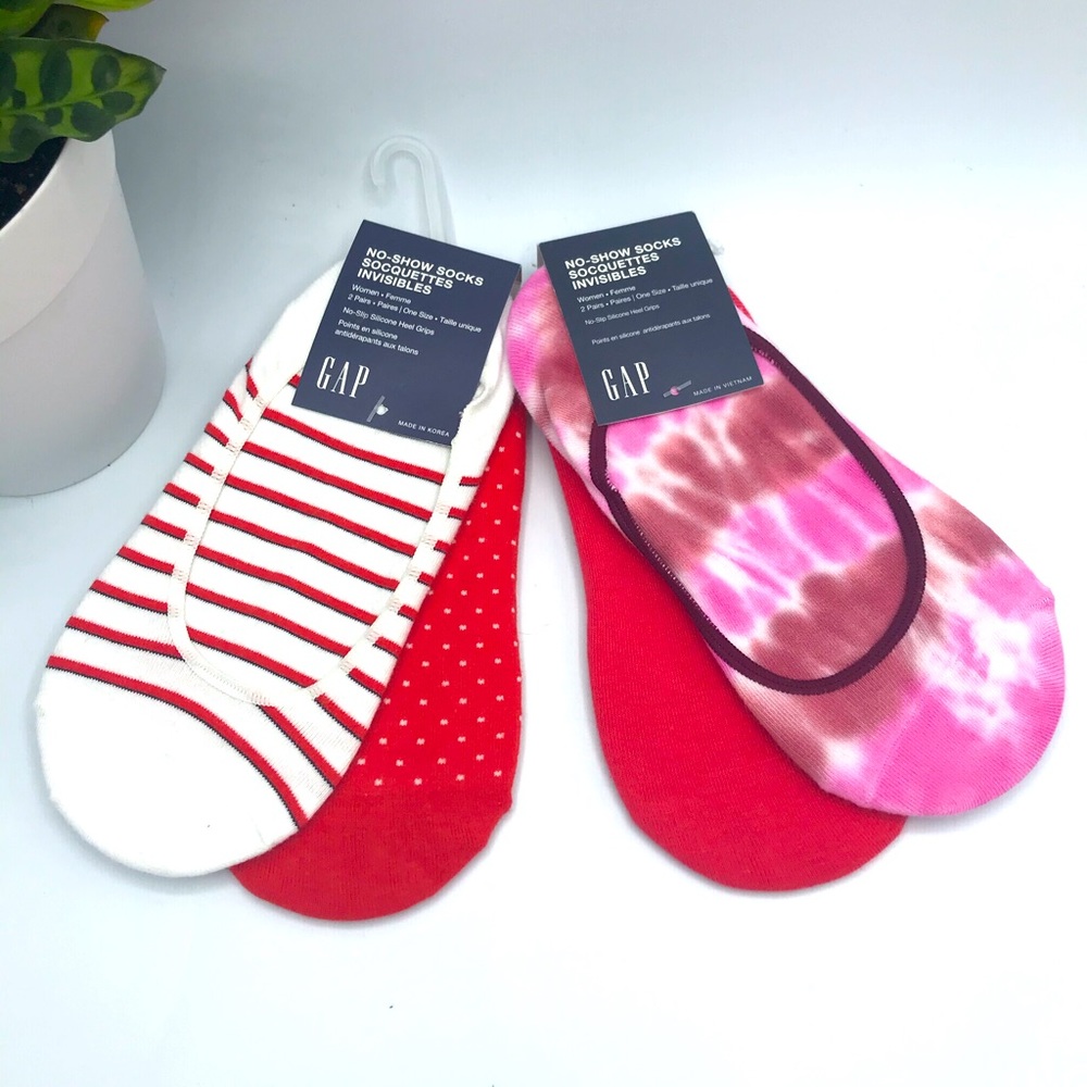 Gap bundle of 2 pairs  womens no show socks one size